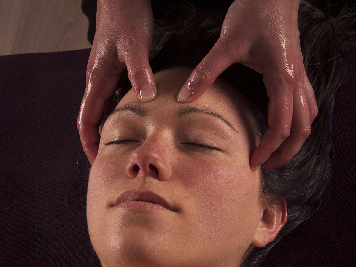 Massage de la tête
